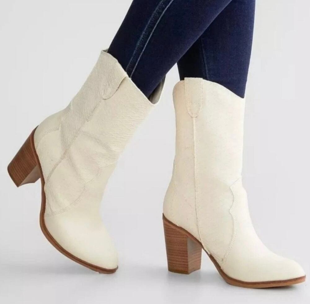 MIA Raylyn Ivory Western Cowboy Boots Pull On Almond Toe Block Heel Size 6.5 M